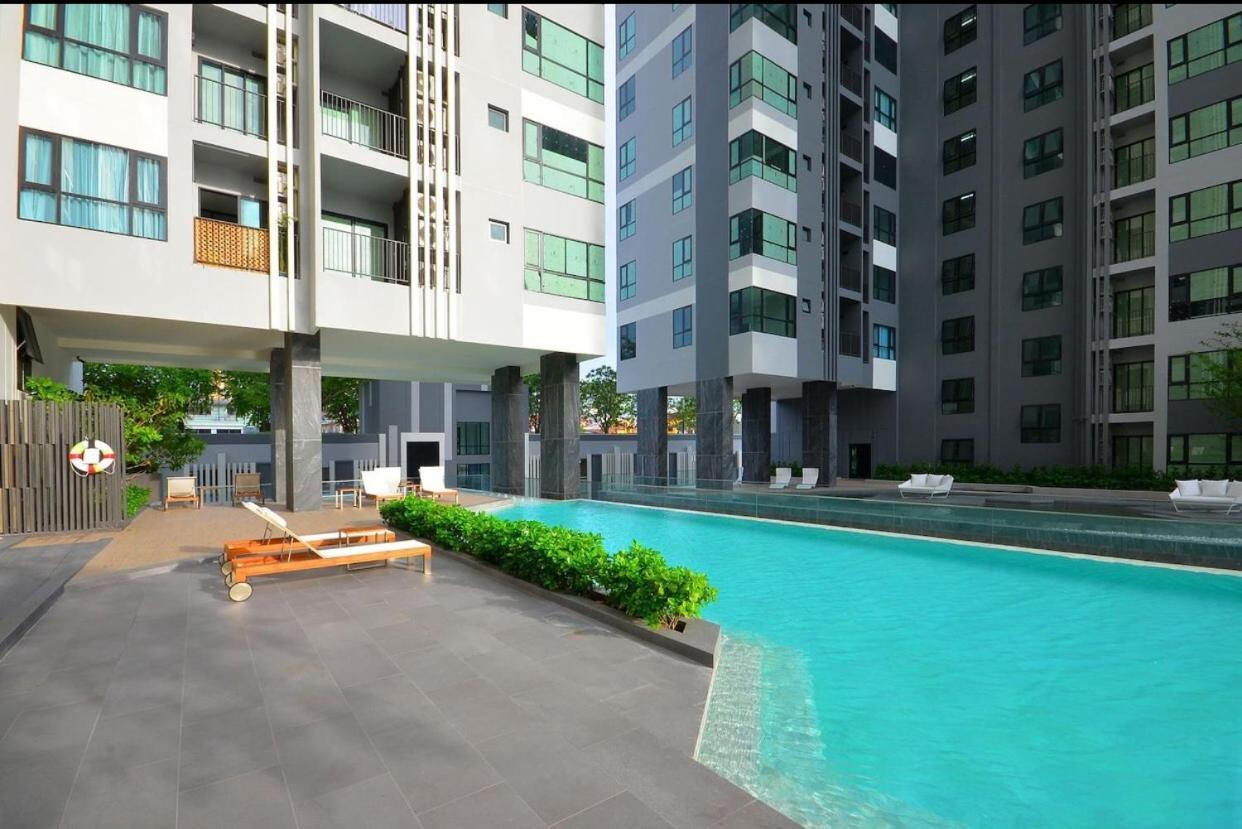 The Base Central Pattaya Apartment Екстериор снимка