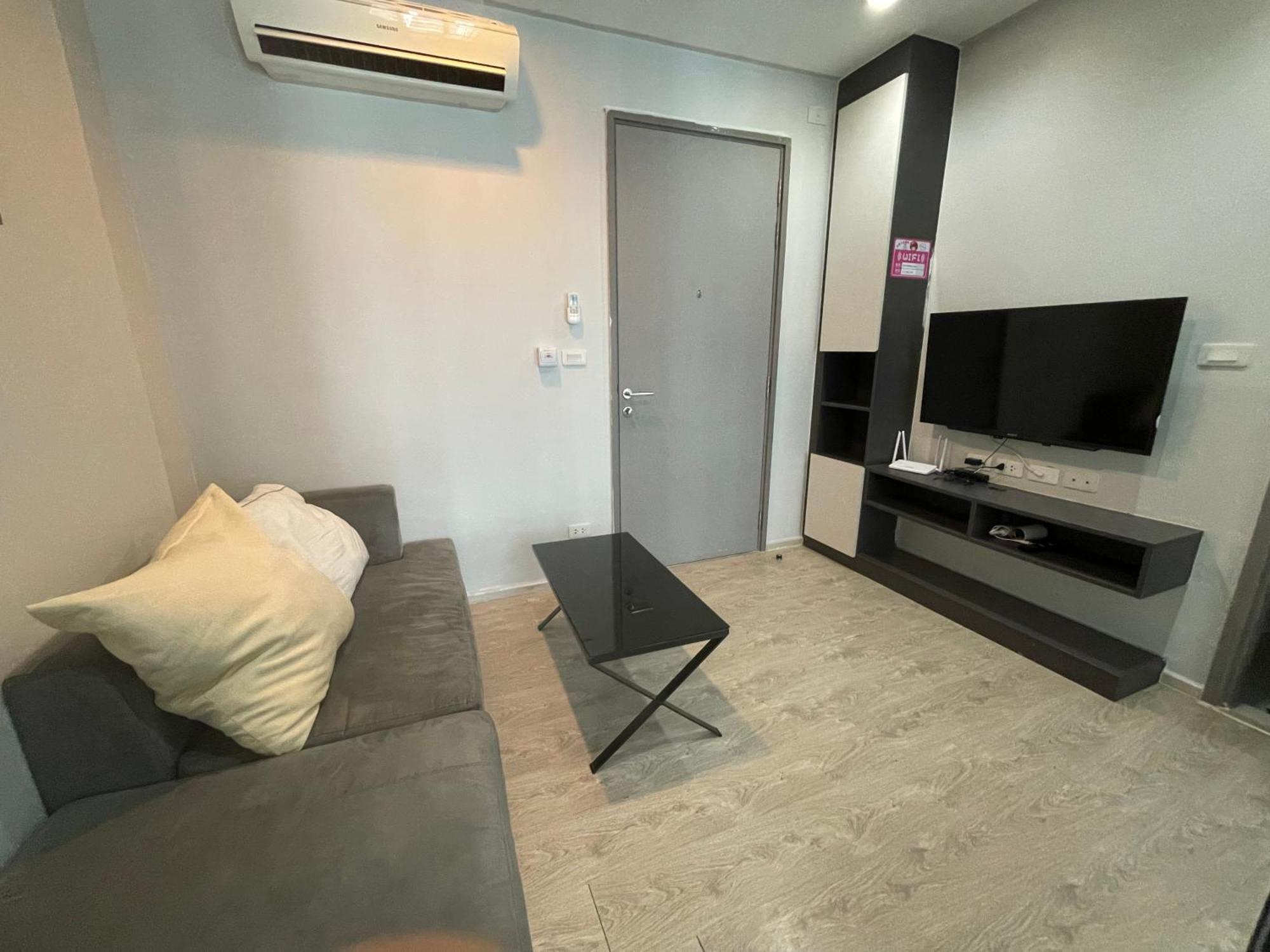 The Base Central Pattaya Apartment Стая снимка