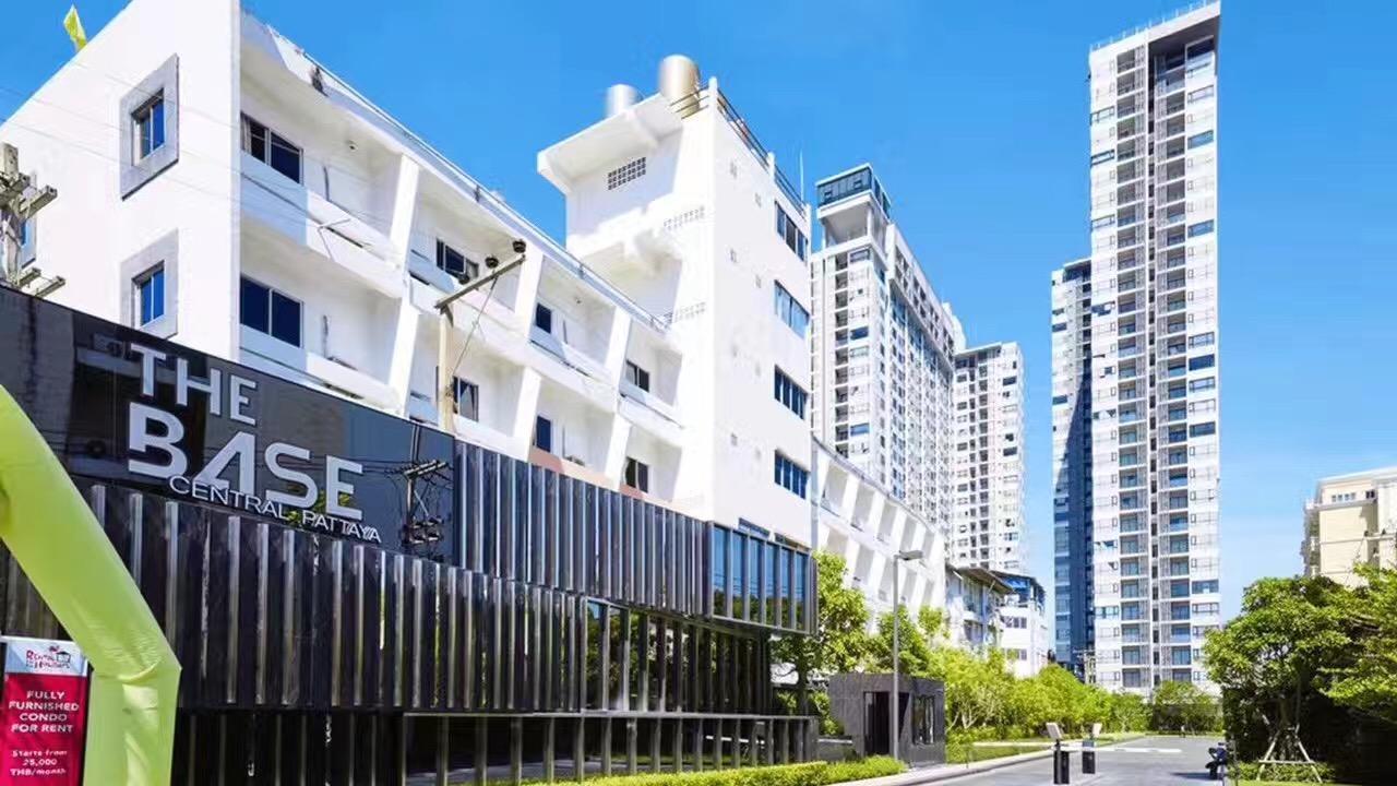 The Base Central Pattaya Apartment Екстериор снимка